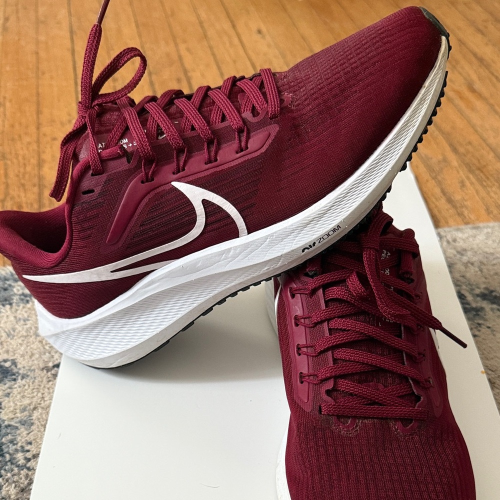Nike Women's Burgundy Air Zoom Pegasus Shoes